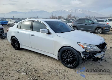 2014 Hyundai Genesis 3.8L z USA, uszkodzony, nr VIN KMHGC4DD9EU263190